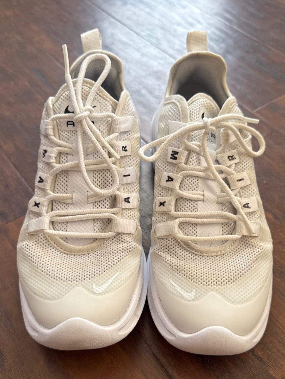 Nike Women's Air Max Axis Triple White Athletic Sneakers SZ 5.5 Style AA2168-100